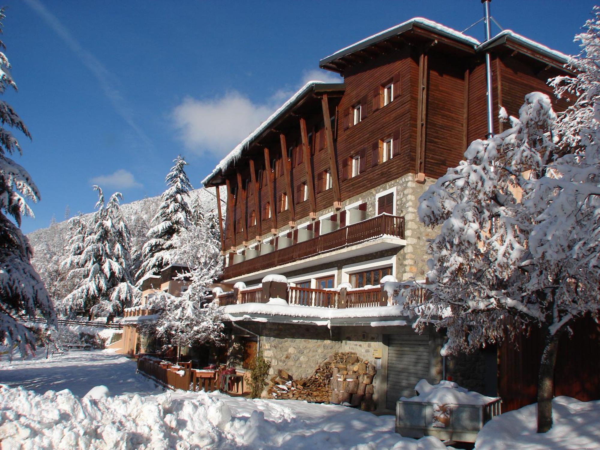 Auberge De Jeunesse Hi Valdeblore - Le Chalet Dış mekan fotoğraf